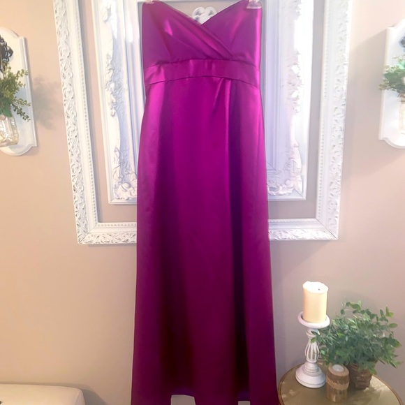 ALFRED ANGELO PURPLE SATIN STRAPLESS DRESS— size 12 - Picture 1 of 4